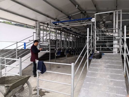 Kundengerechtes Fischgrätenmuster-Melkwohnzimmer der Ziegen-SUS304